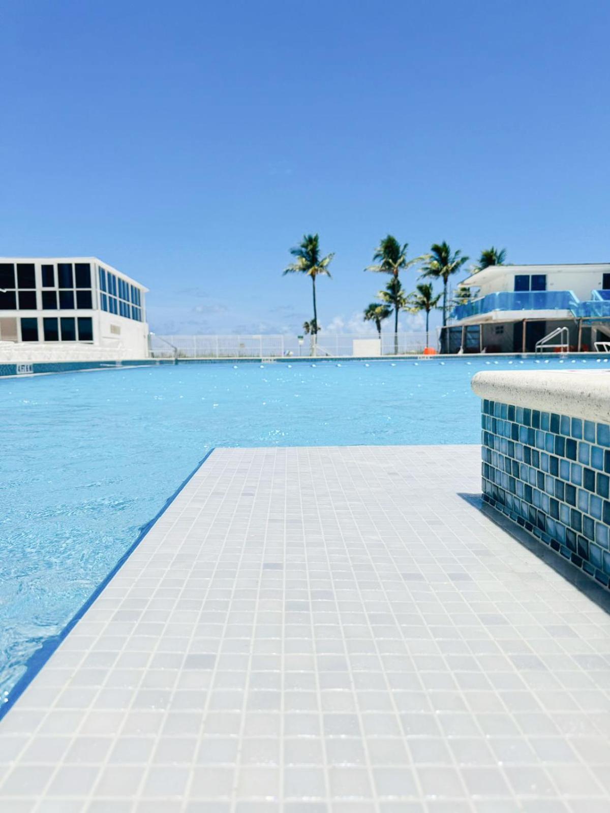 Castle M16 Oceanview Loft With Beach Access, Pool, Tennis And Free Parking! ميامي بيتش المظهر الخارجي الصورة